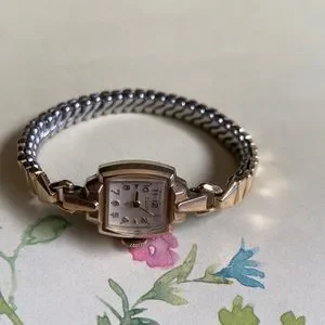 Elgin | Accessories | Beauty Antique Vintage Elgin Goldtone  display picture 1